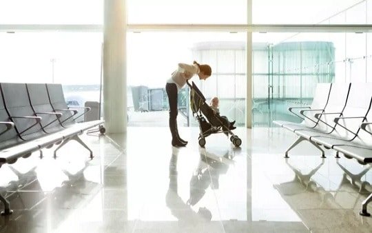 Transit Fast Track with Lounge for Mother & Child DXB T1